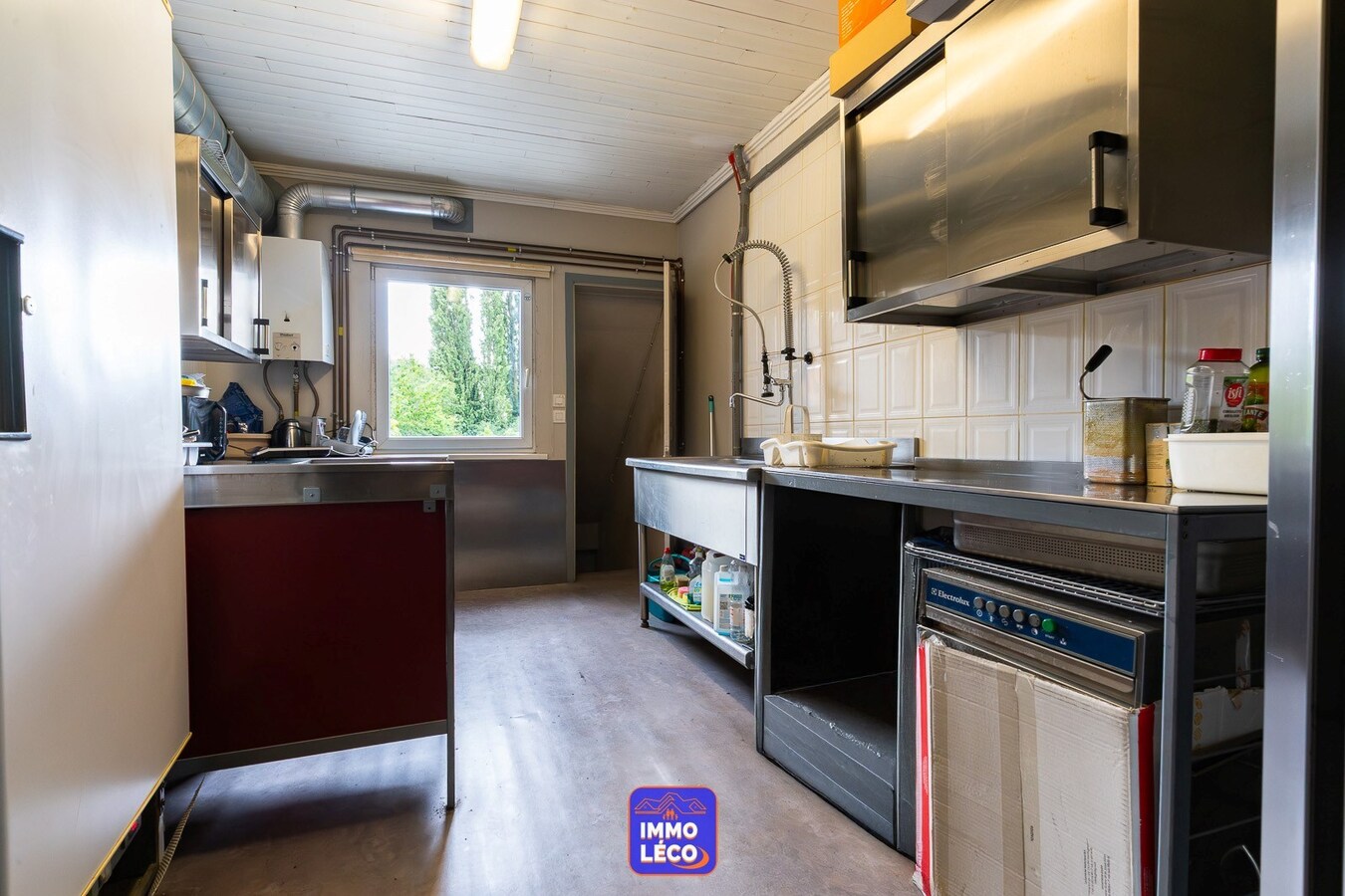 Parts de société avec immeuble commercial (terrasse et jardin),  "Food &amp; Co" en plein centre-ville ! 