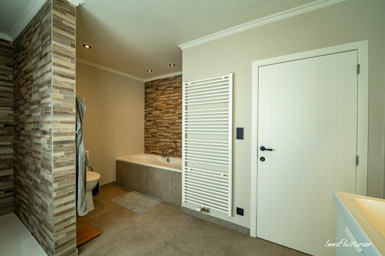 Gerenoveerde woning met weiland op ca. 1,2 ha te Bree 