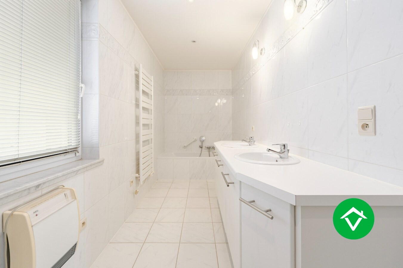 Prachtig gelegen penthouse met 3 slaapkamers en garage in centrum Torhout 