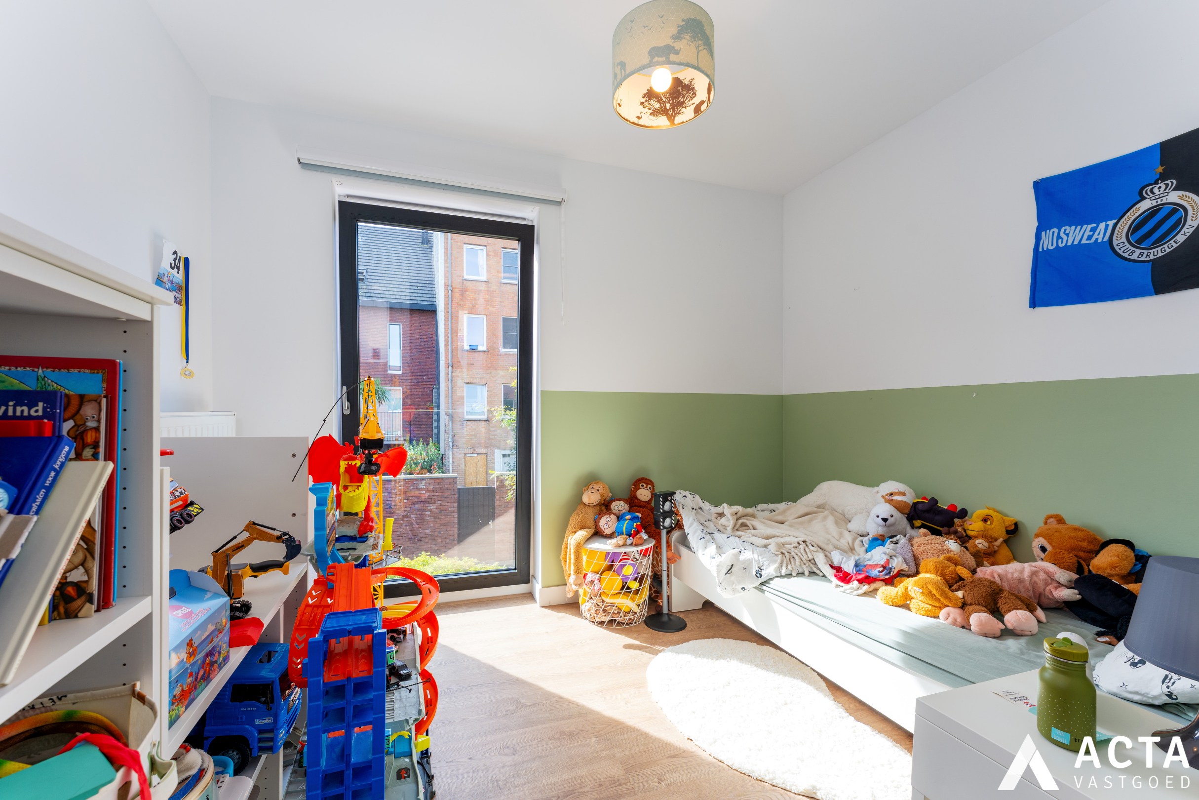 Recente energiezuinige woning met 3 slaapkamers en garage! 