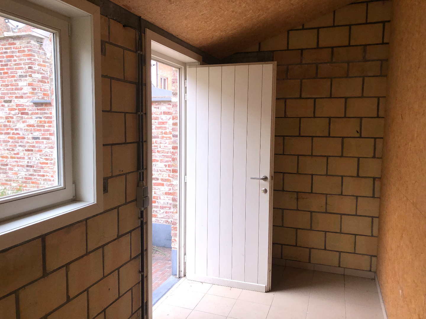 Instapklare woning met 2 slpks en stadstuin 