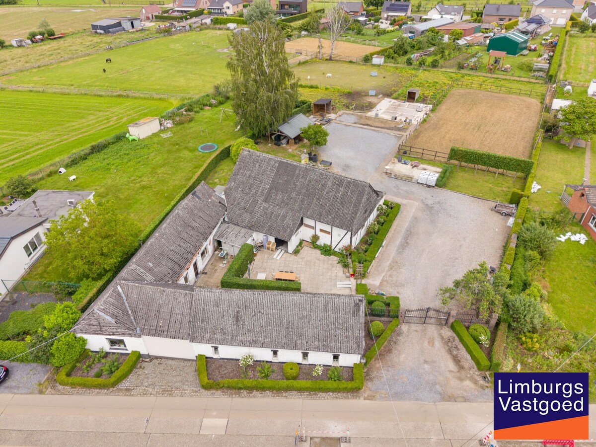 Authentieke hoeve op een perceel van ong. 47a te Sint-Lambrechts-Herk 
