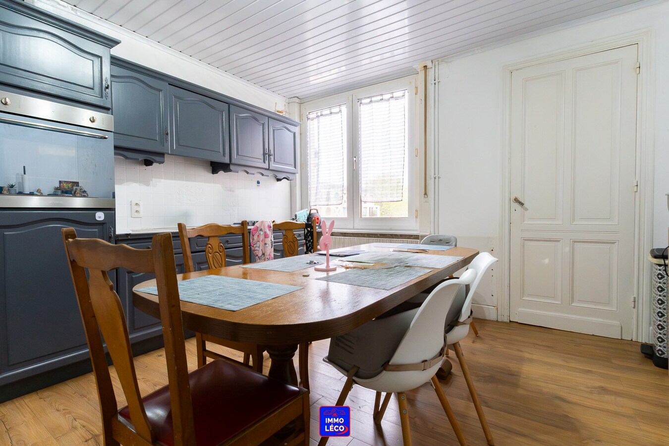 Immeuble de rapport : 3 logements et grand garage, idéal investisseurs ! 