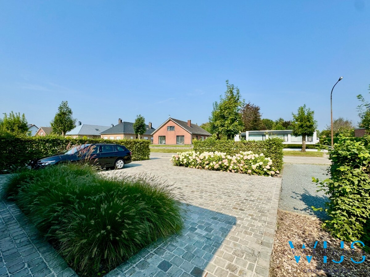 Schitterende gezinswoning op 835 m² te Knesselare 