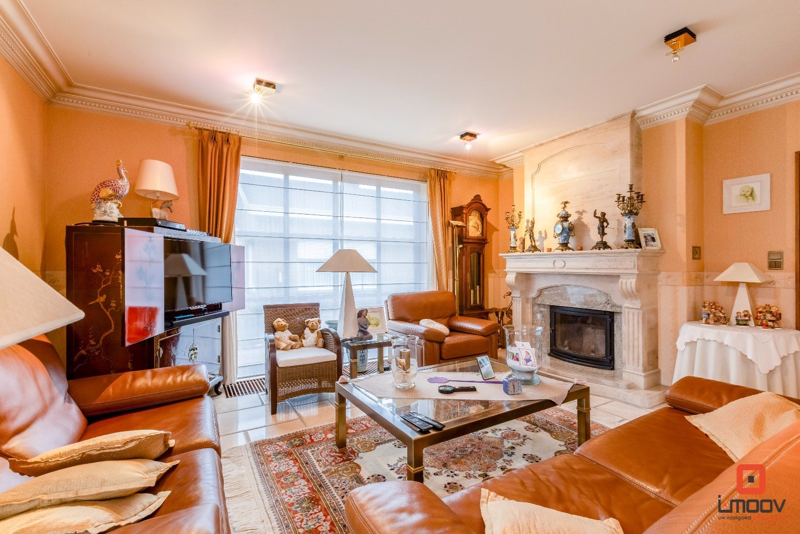 Open bebouwing met magazijn op een landelijke locatie! 