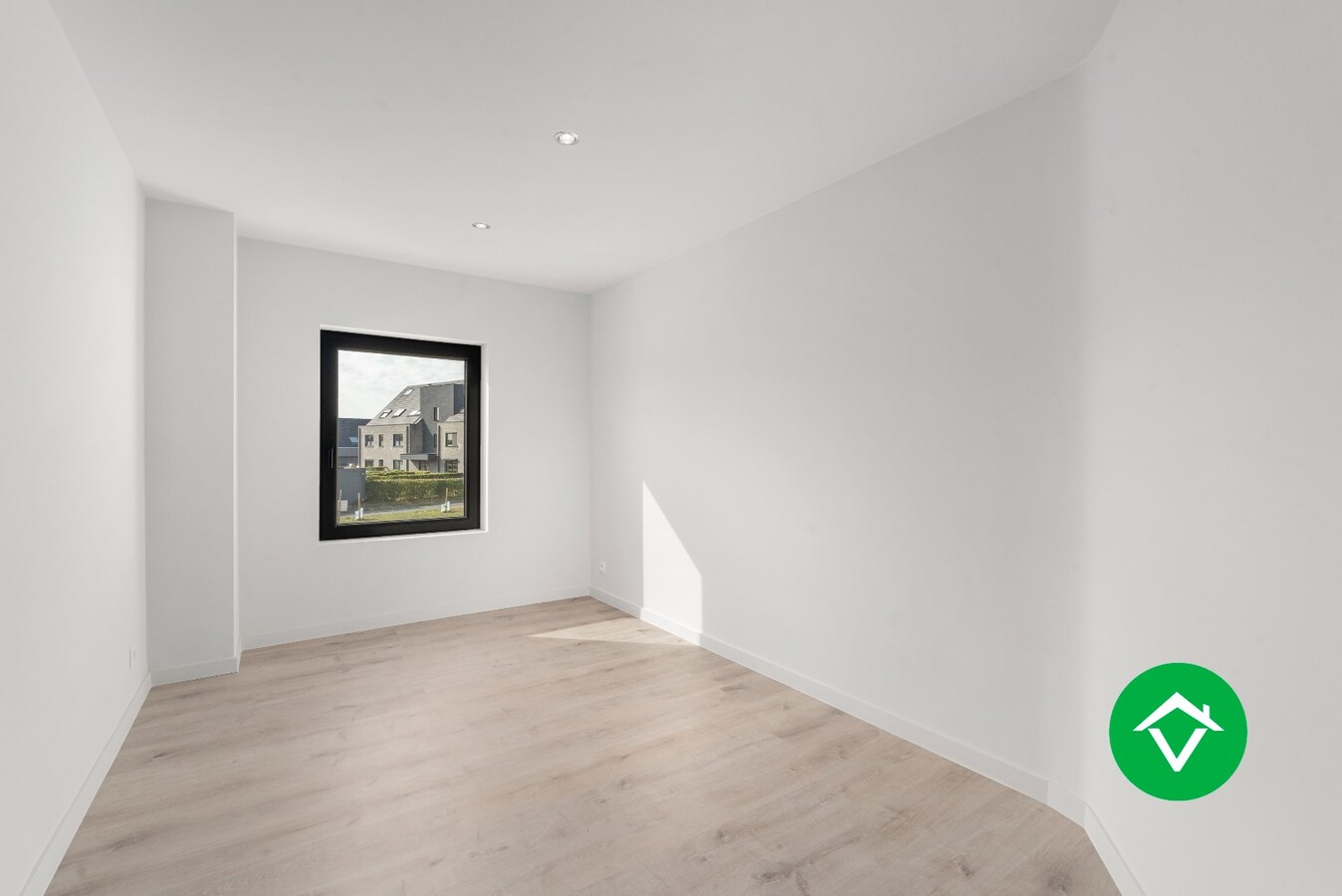 Volledig gerenoveerde gezinswoning met karakter in hartje Bredene-Dorp 