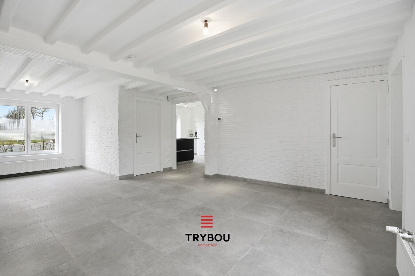 Ruime halfopen woning met 6 slaapkamers in Houthulst! 