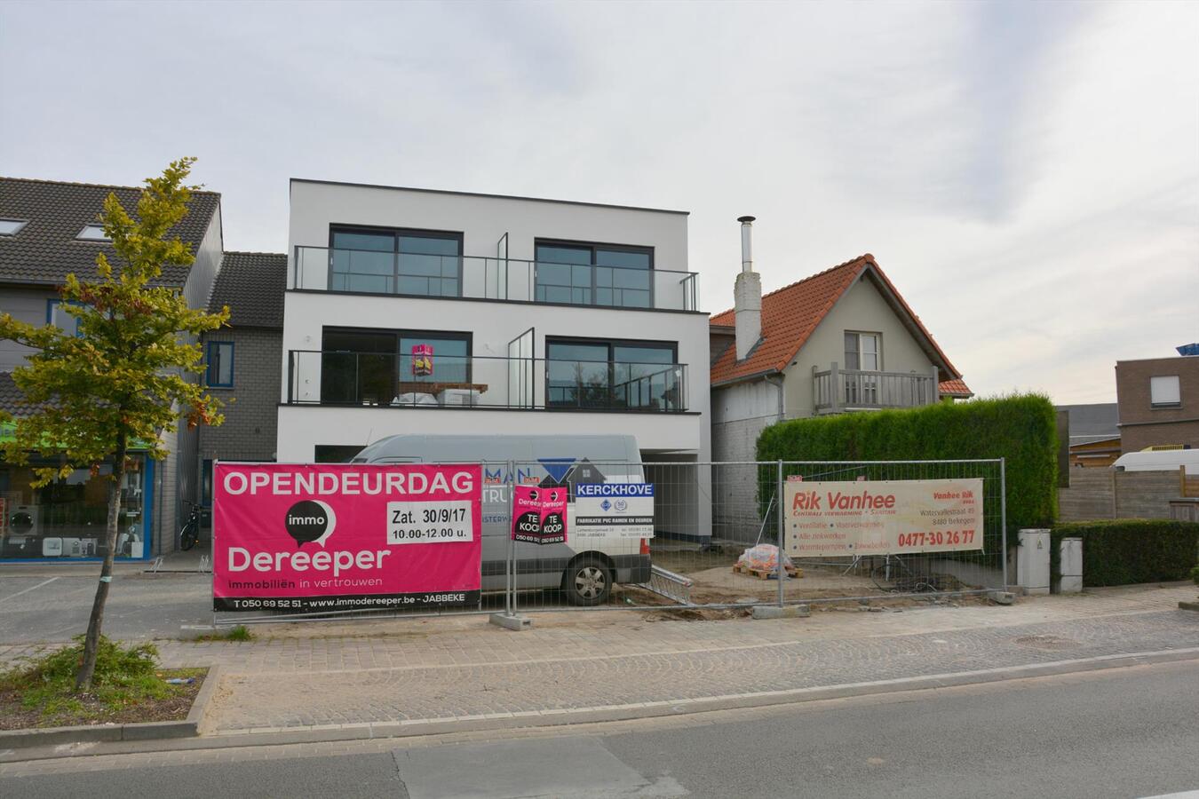 Nieuwbouw garagebox in centrum Jabbeke 