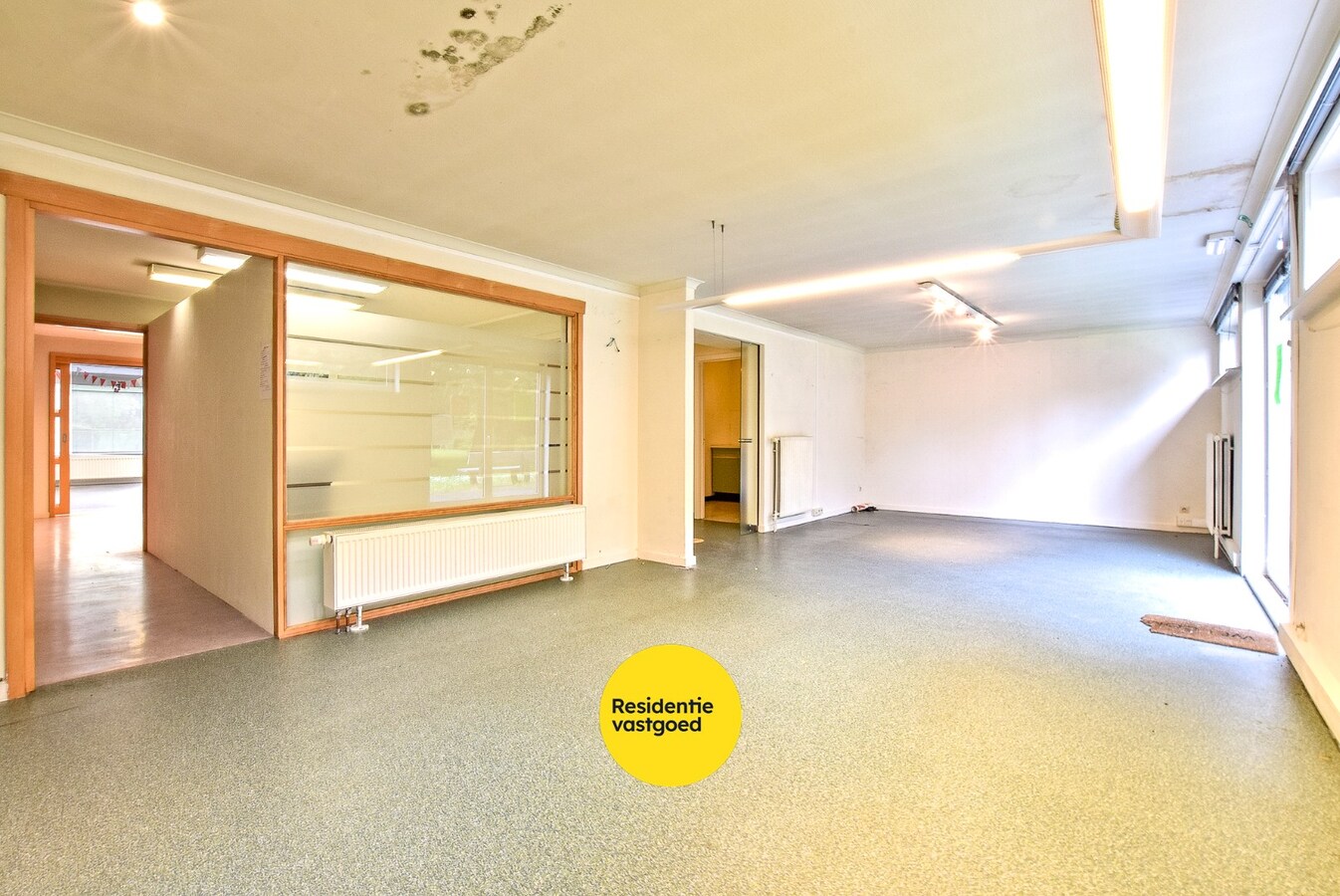 Te koop commercieel kantoor - Diksmuide