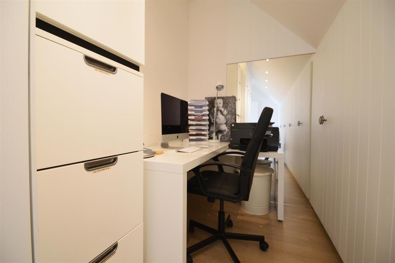 Klassevol gerenoveerde gezinswoning met tuin - Heist 