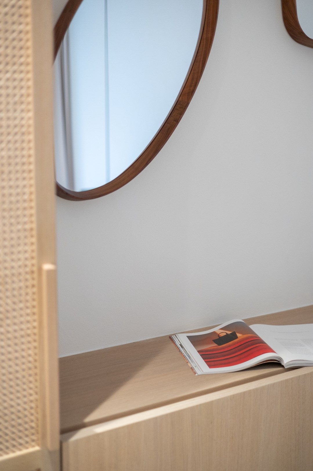 Charmant en instapklaar appartement te koop in Knokke op een toplocatie nabij de zeedijk, Kustlaan en Place m’as-tu vu. 