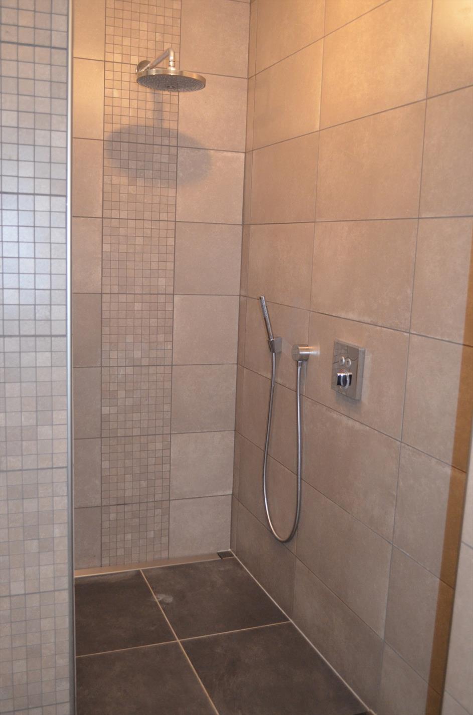 Knappe nieuwbouw gezinswoning te Waarschoot 