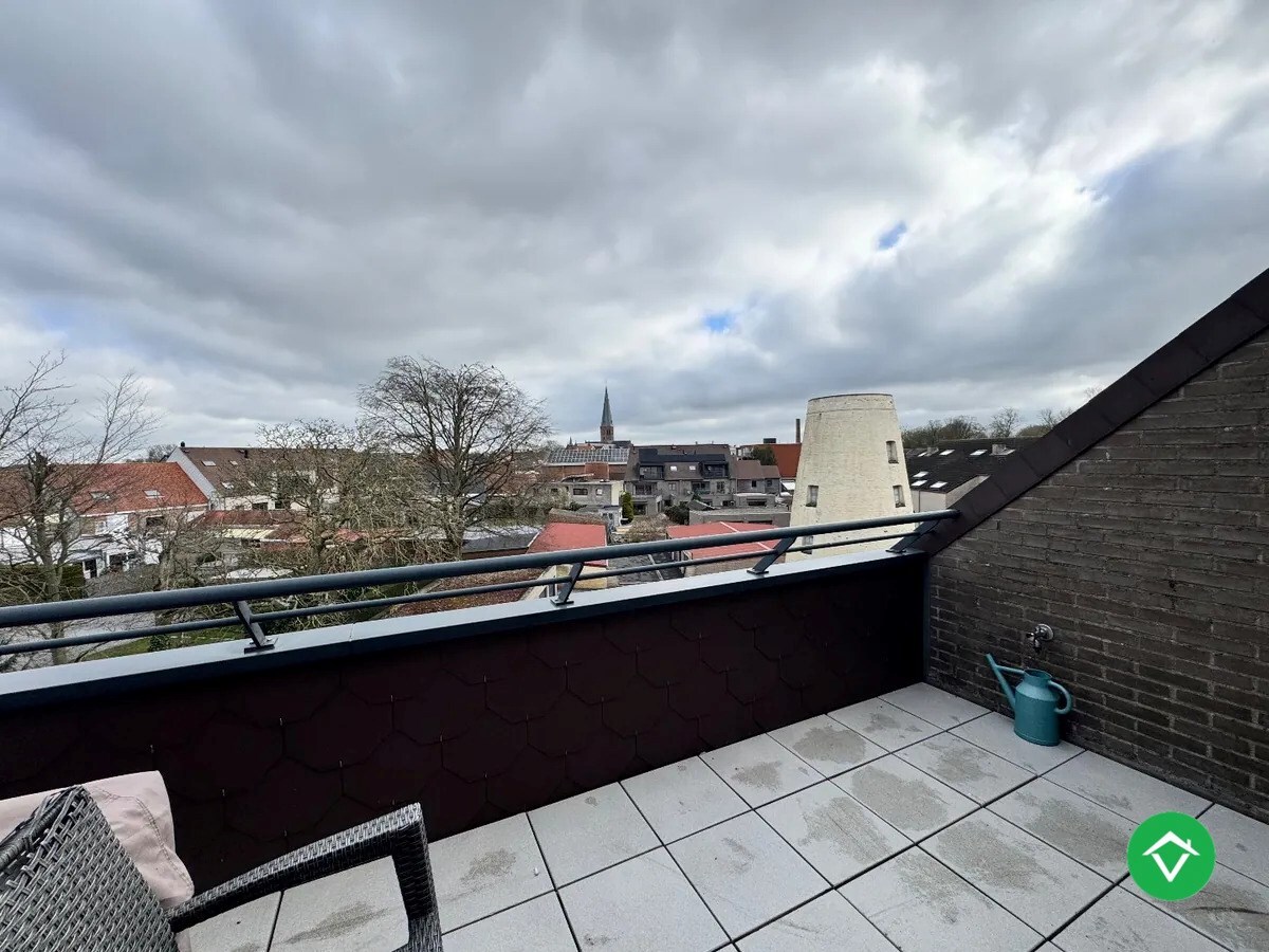 Appartement met 3 slaapkamers ruim terras en garage te Koekelare 