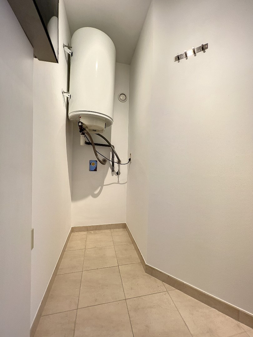Appartement prêt à emménager avec 1 chambre et terrasse dans un quartier résidentiel calme. 