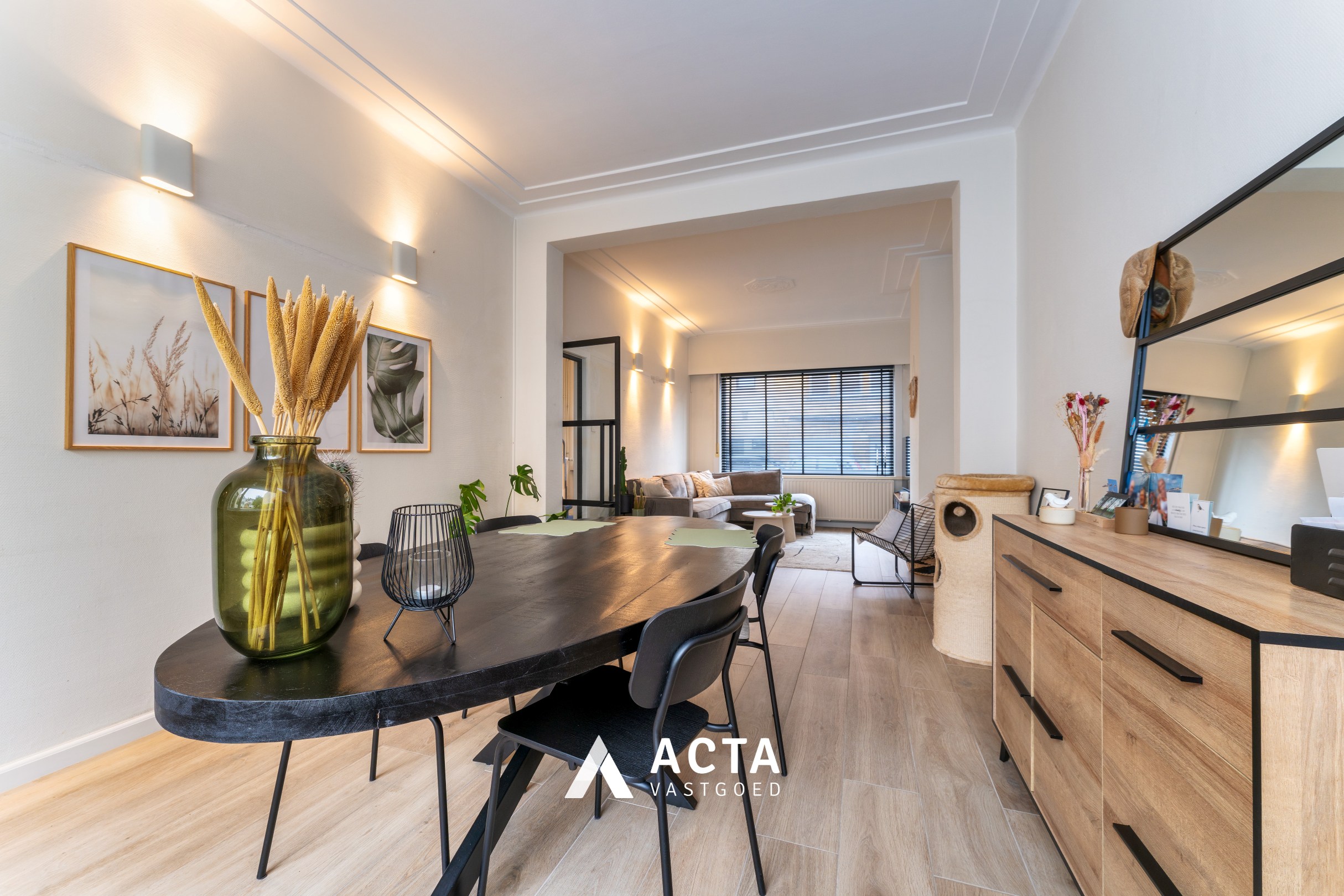 Instapklare stadswoning met drie slaapkamers en tuin 
