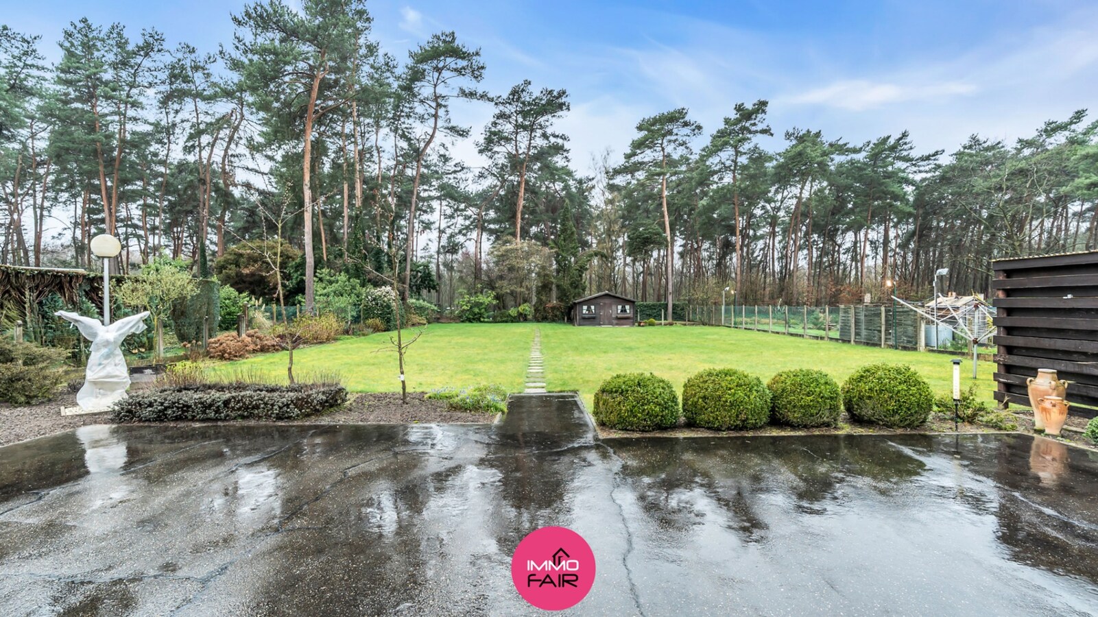 Charmante bungalow met veel potentieel, op een rustige ligging in het groene Gellik 