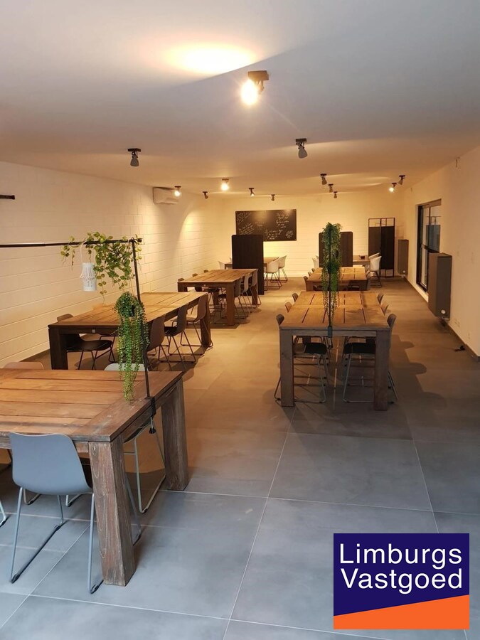 Terbeschikkingstelling van infrastructuur in vernieuwde kantoren met parking, v.a. 21 m², Genk-Noord 