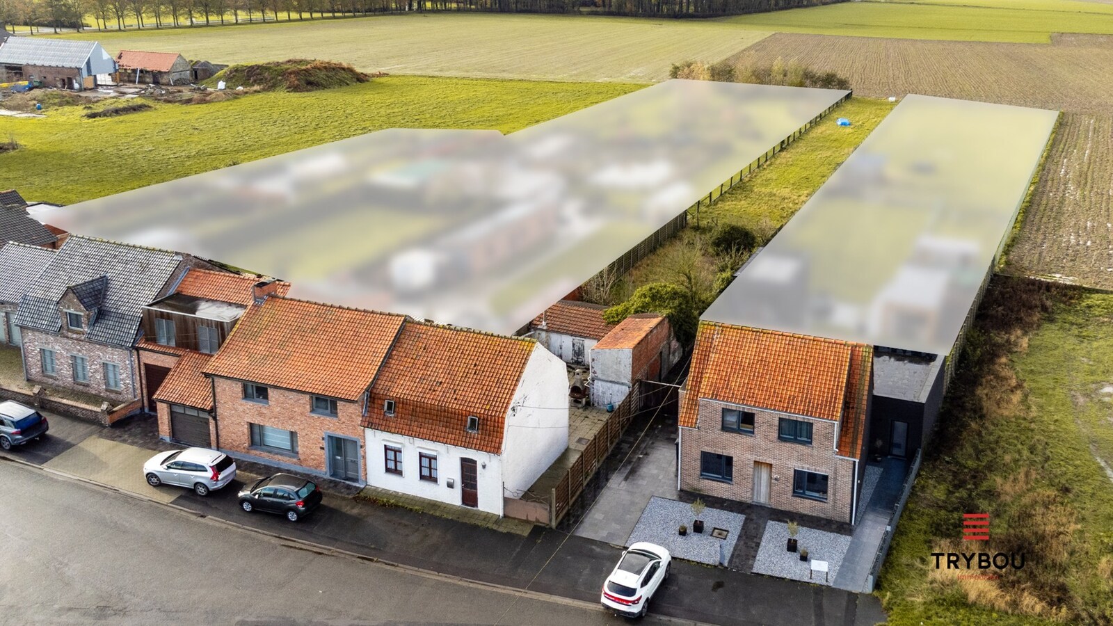 Te renoveren halfopen woning op ruim perceel van 1422m² in Brielen 