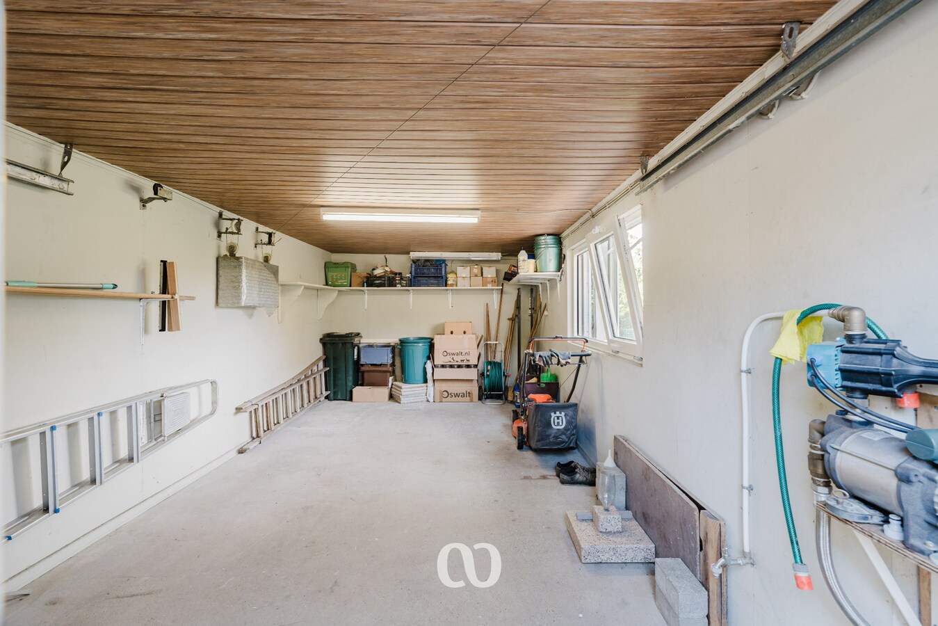 Stevige laagbouwwoning met ruime tuin vlakbij centrum Oudenaarde 