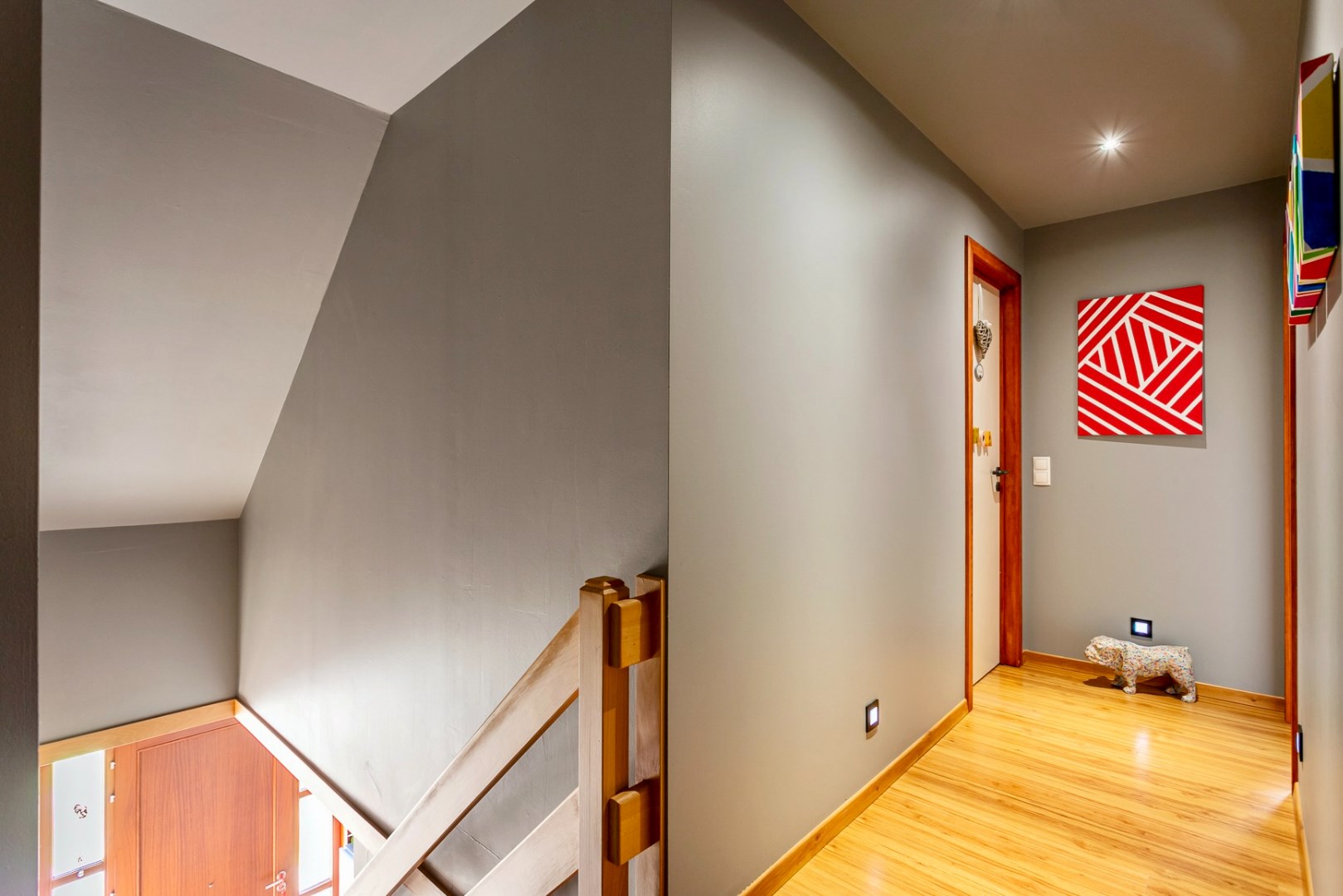 Instapklare woning met 3 slpks, garage, carport en tuin 