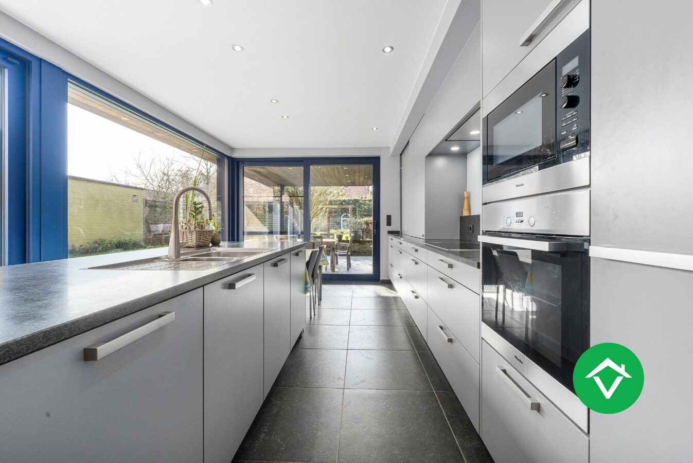 Instapklare woning met 4 slaapkamers en garage te Koekelare 