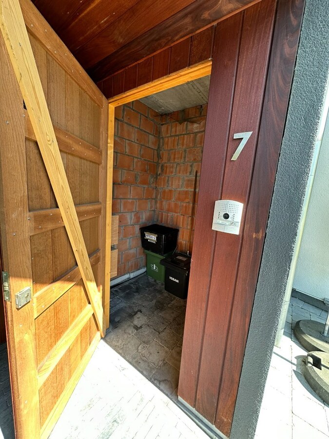 Prachtig, ruim duplex-appartement 115 m² met ruim terras in centrum Sint-Antonius 