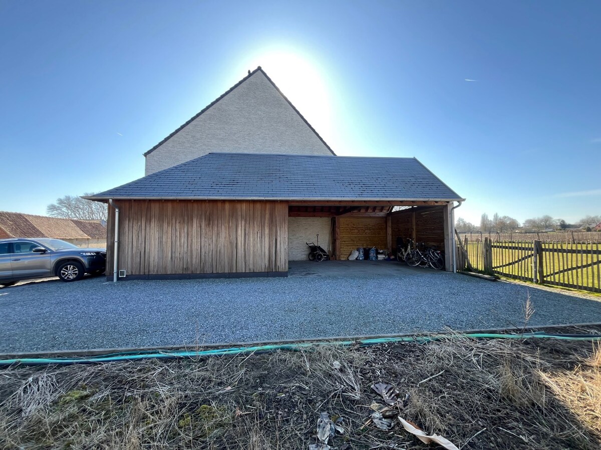 Woning met carport in 't rustige Asper 