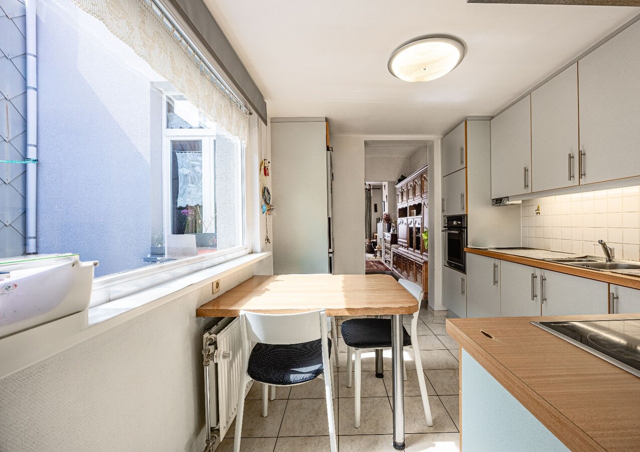 Instapklare woning met garage nabij de zeedijk – energiezuinig en centraal gelegen. 