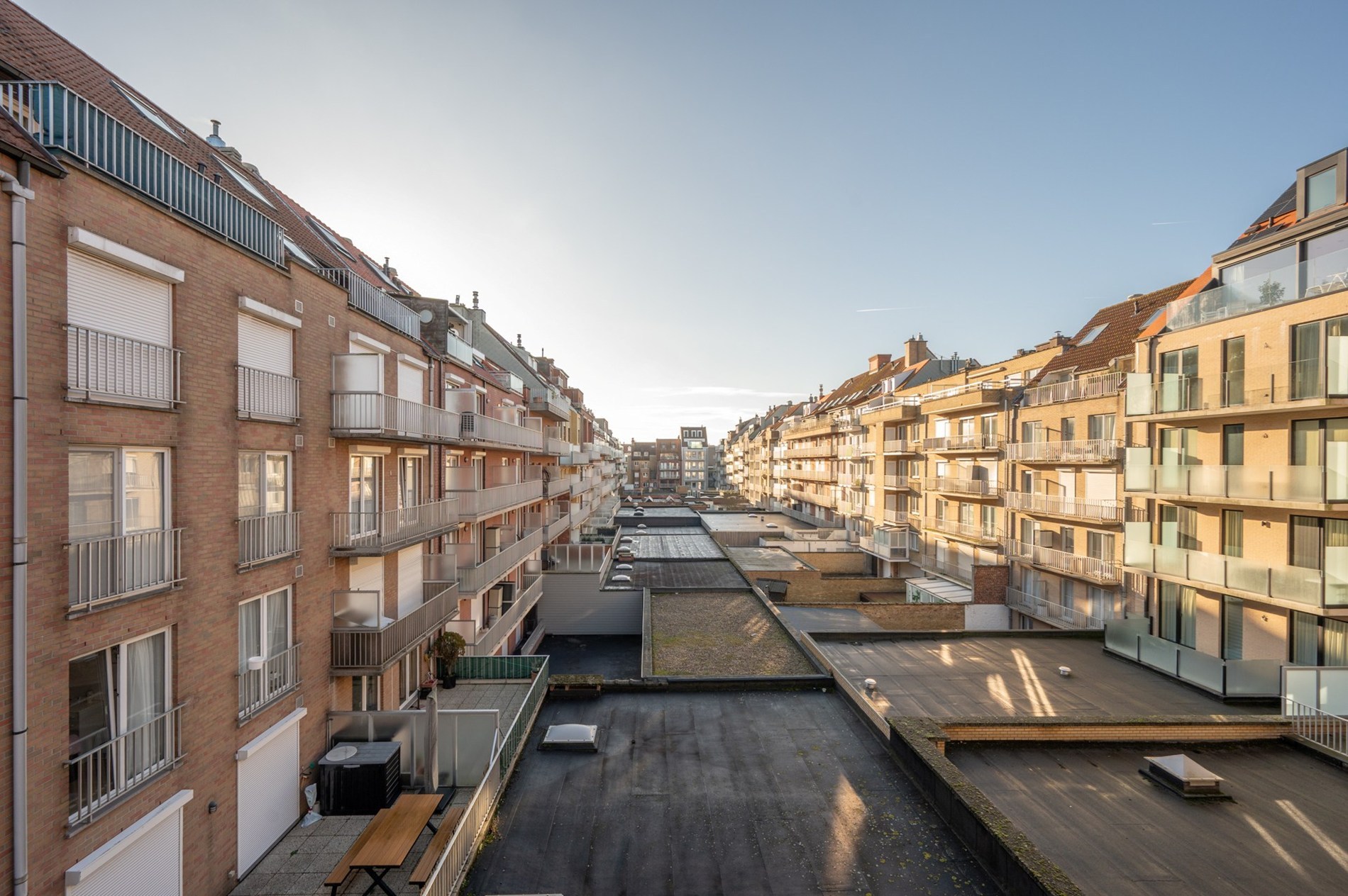 Recent 3-slaapkamer appartement op wandelafstand van het Rubensplein (mogelijk tot aankoop inpandige garage) 