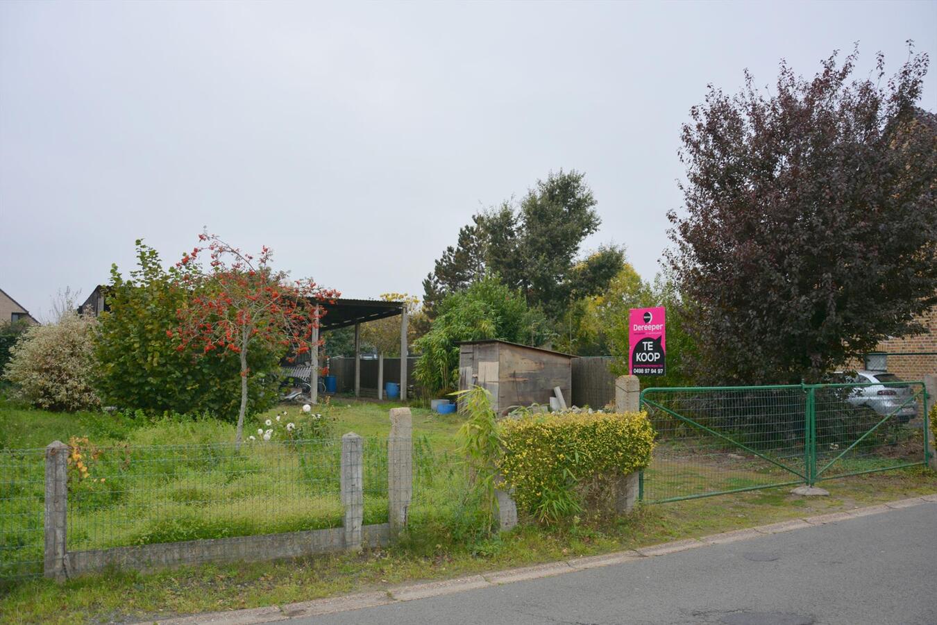 Mooi perceel bouwgrond voor open bebouwing 