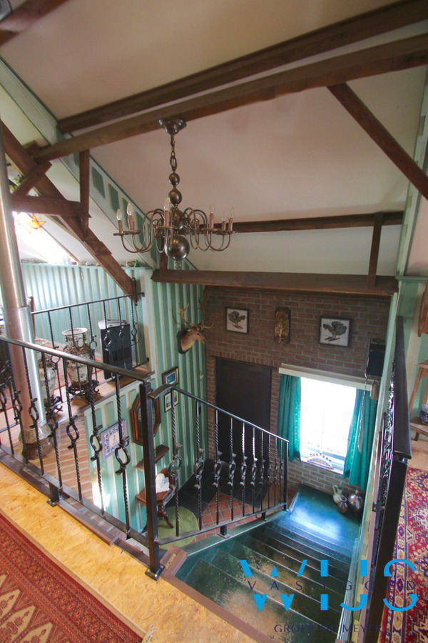 Fenomenaal gelegen Hoeve met bijgebouwen te Assenede ! 