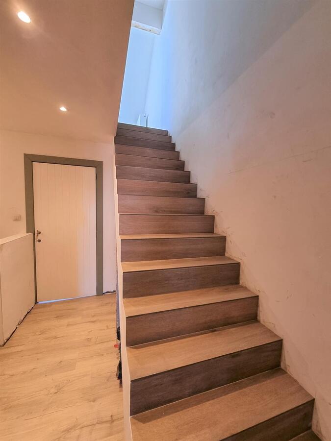 Knap gerenoveerde woning met grote tuin en oprit - Dudzele 