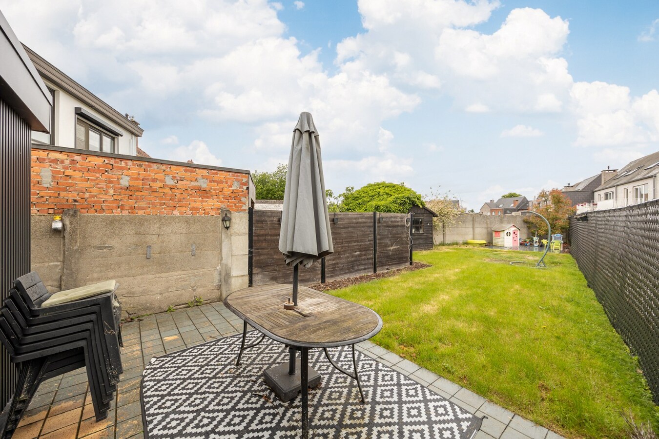 Instapklare HOB met 4 slpk en tuin te Willebroek! 