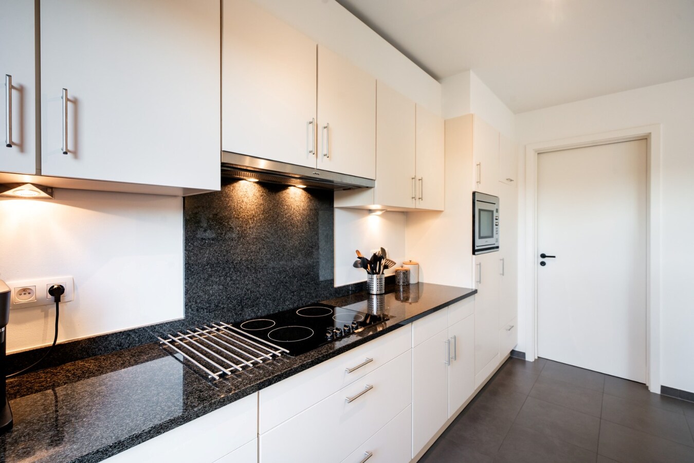 Stijvol, instapklaar gelijkvloers appartement te Tuilt (Hasselt) 