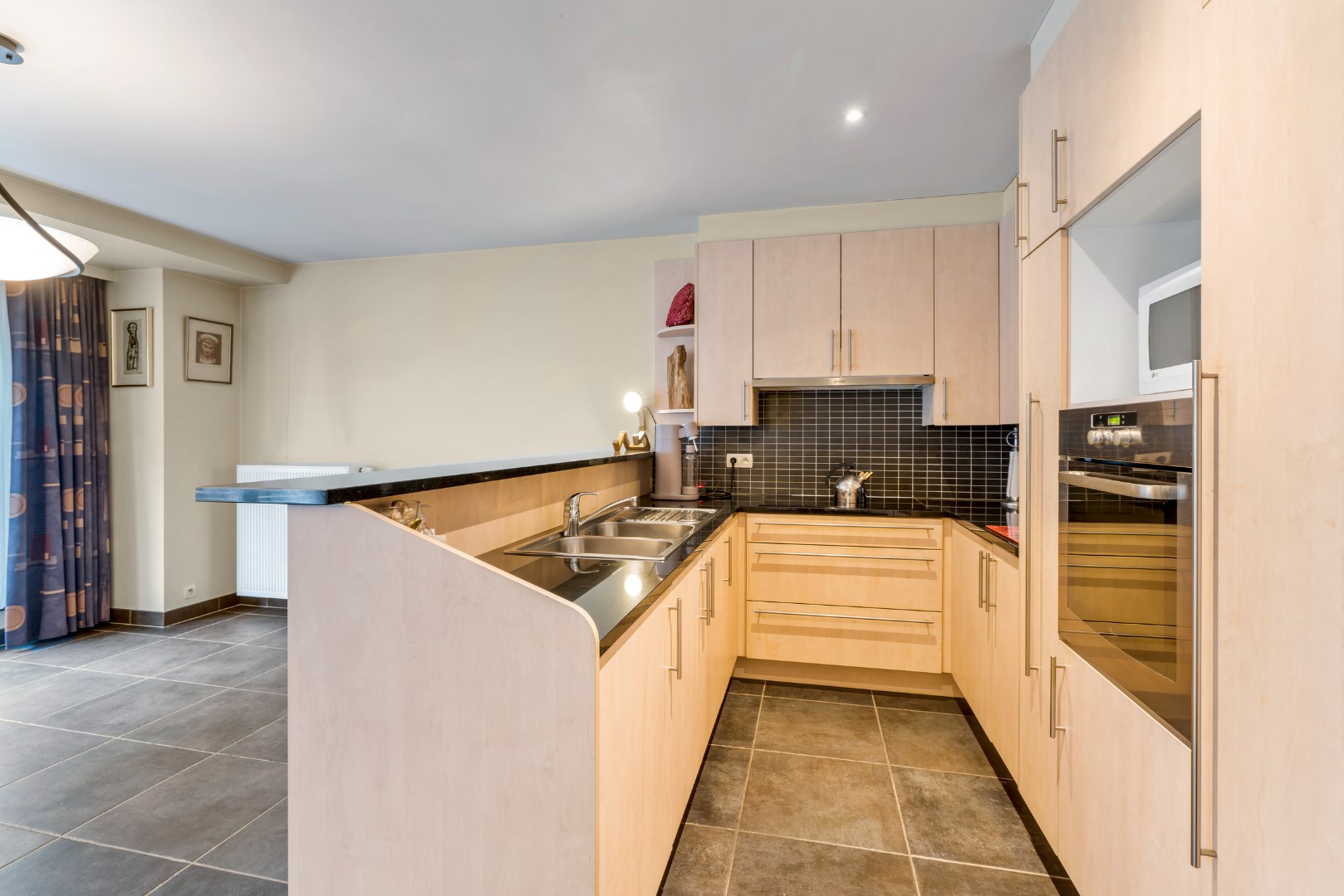 RUIM ENERGIEZUINIG APPARTEMENT GELEGEN CENTRUM OOSTENDE 