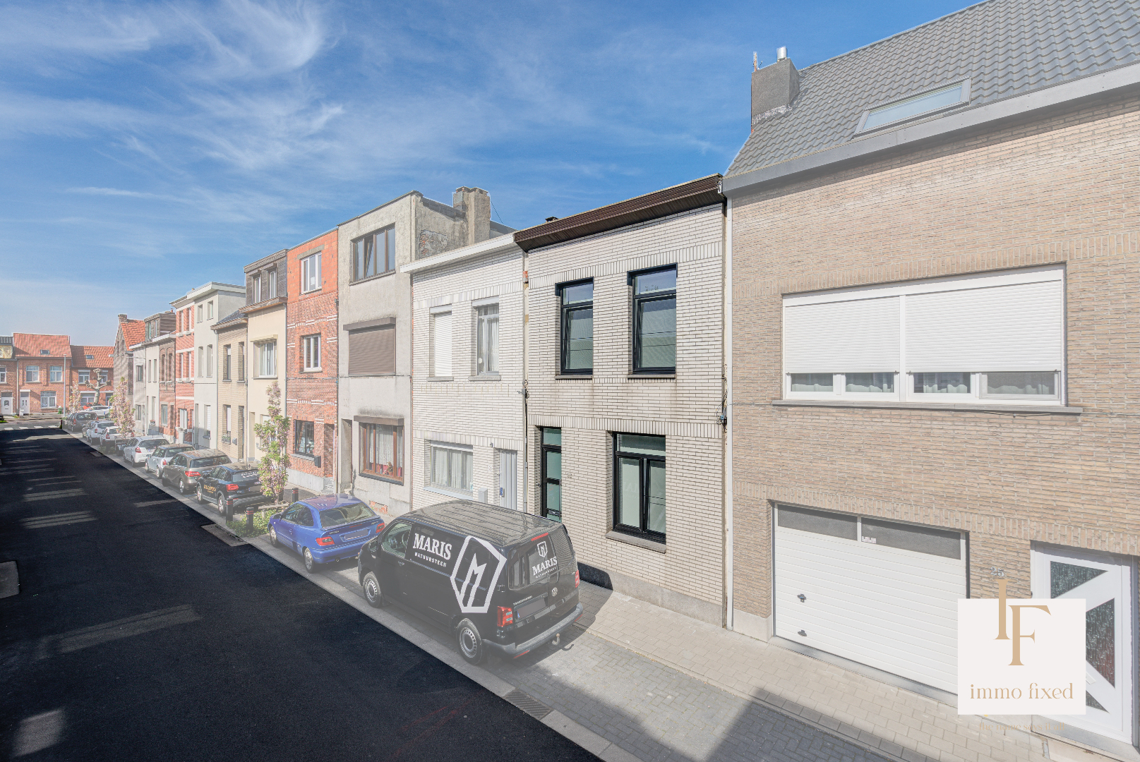 Instapklare woning met 2 SLKS te Schoten! 