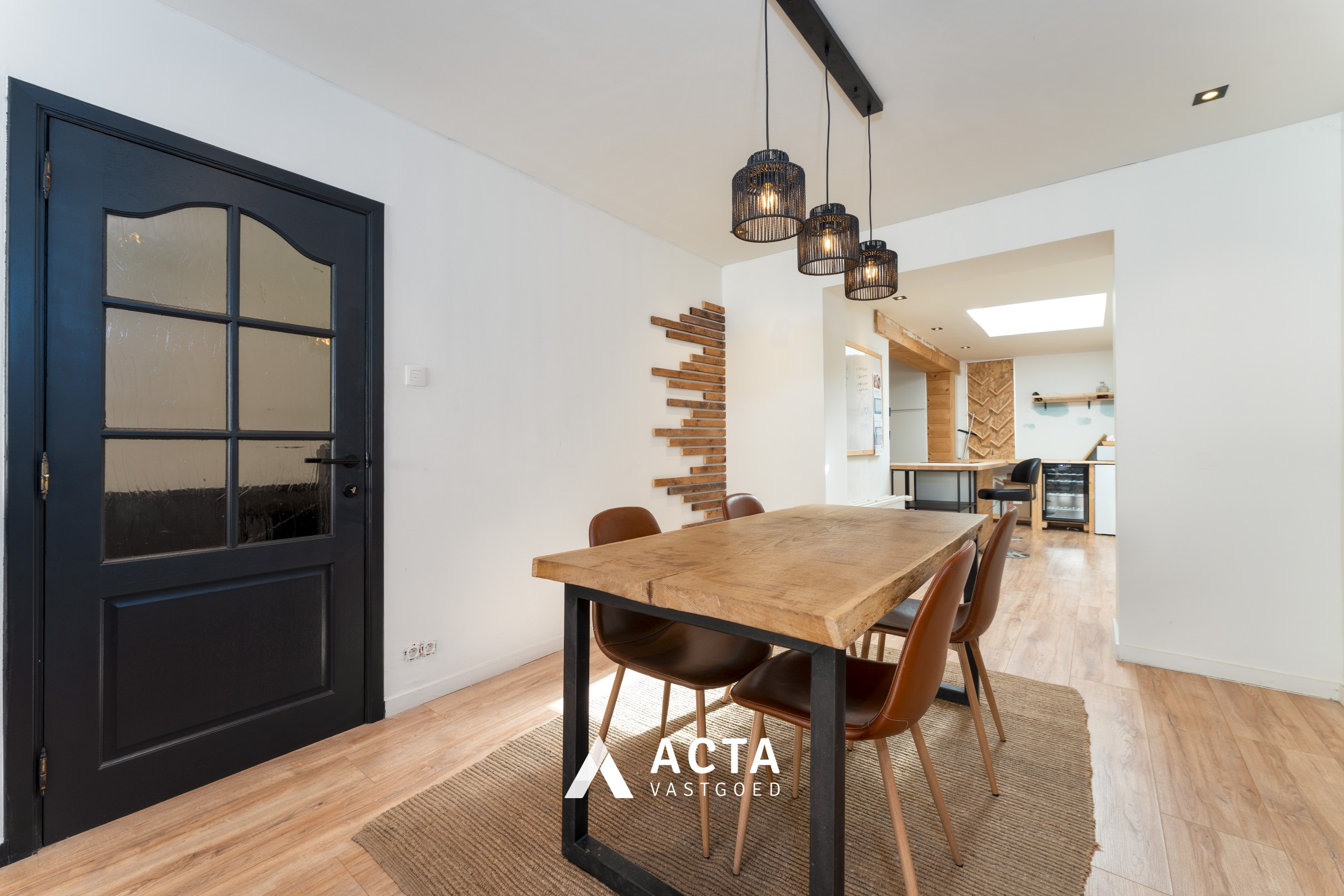 Instapklare woning met 2 slaapkamers te Stene 