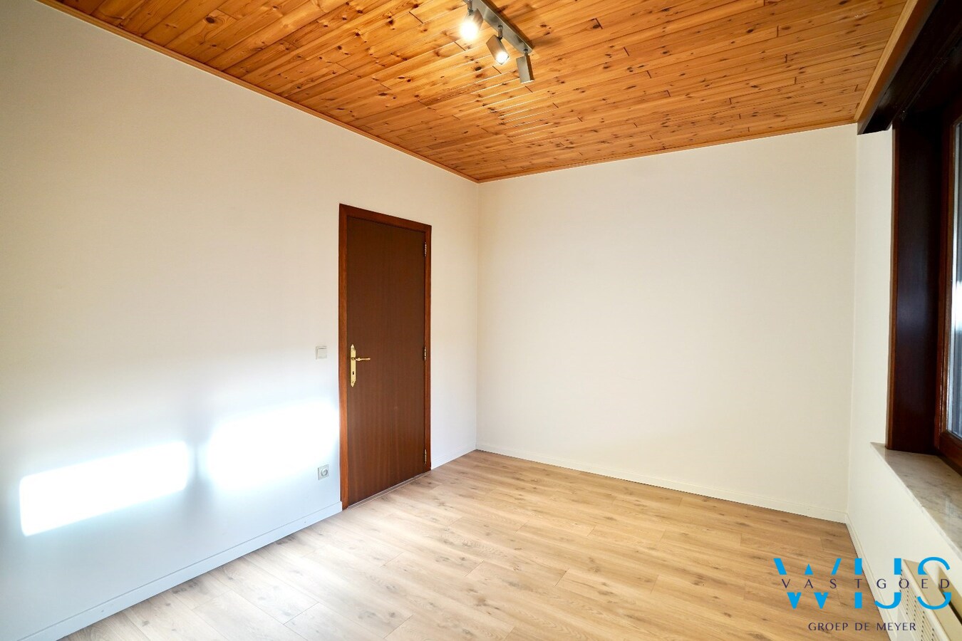 Gelijkvloers appartement met garage te Baarle/Drongen ! 