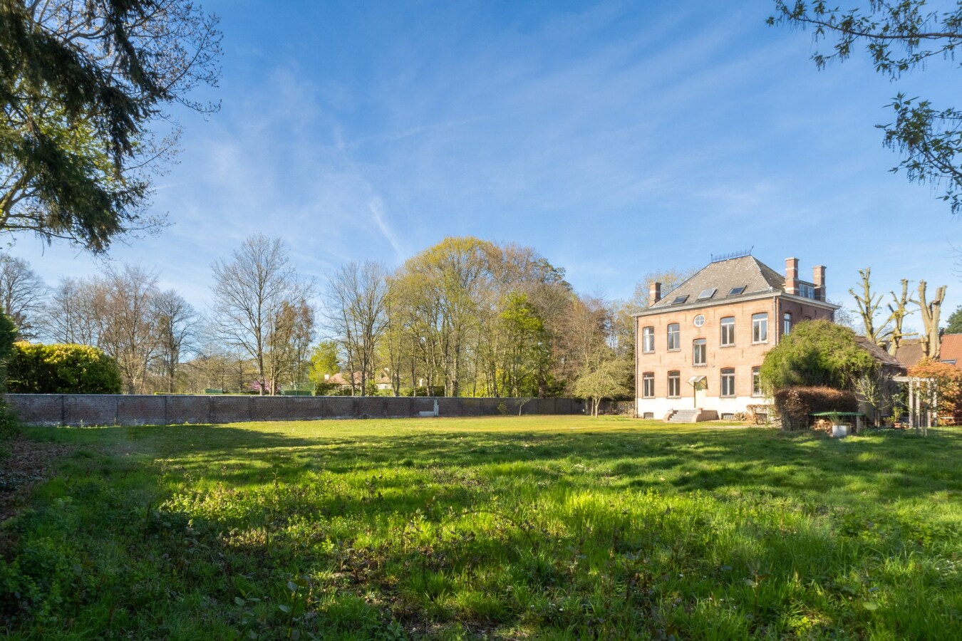 Villa Wilhelmina - Neoclassicistische herenwoning in het centrum van Heusden 