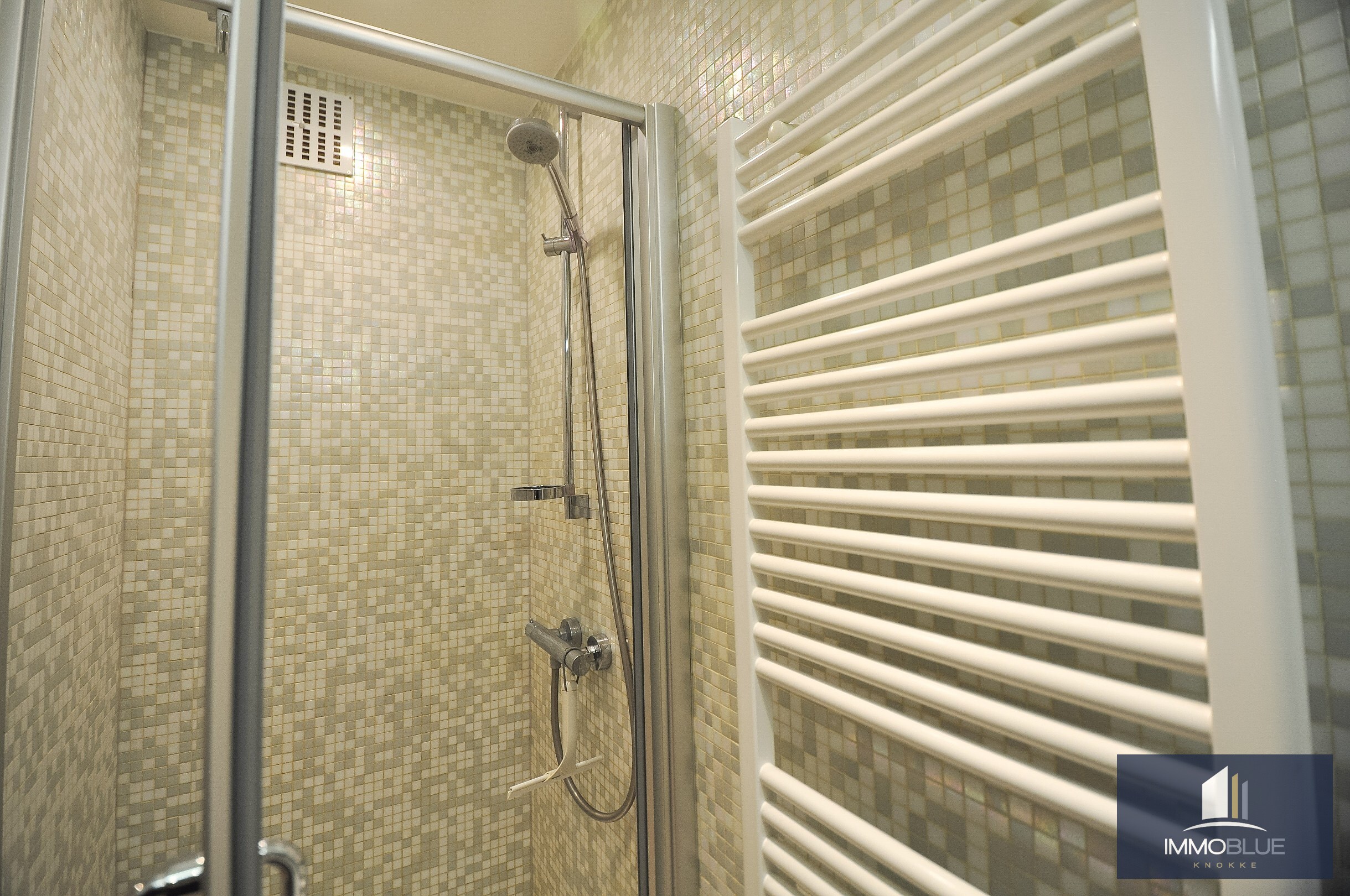 Offre exceptionnelle – Appartement particulièrement spacieux dans une résidence élégante. 