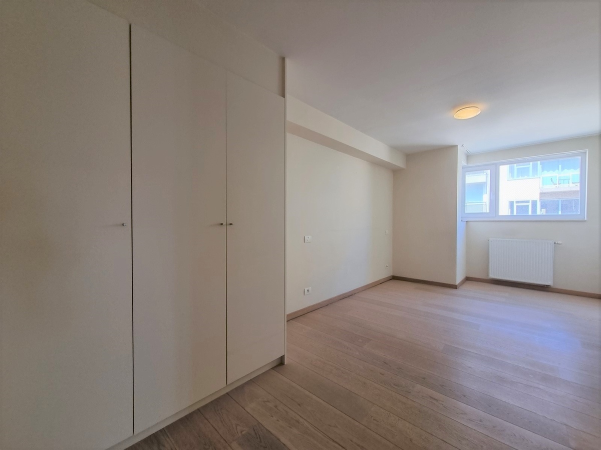 Hoekappartement (116m²) met open zicht aan het Albertstrand - Knokke 