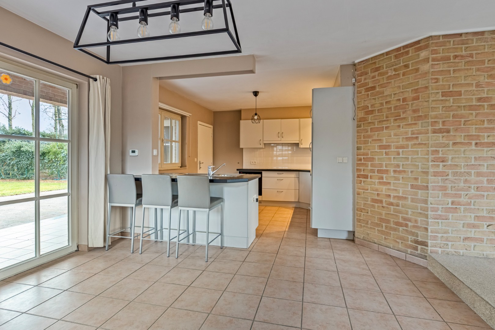 Instapklare gezinswoning met 3 slpk. in doodlopende straat te Kleine-Brogel 