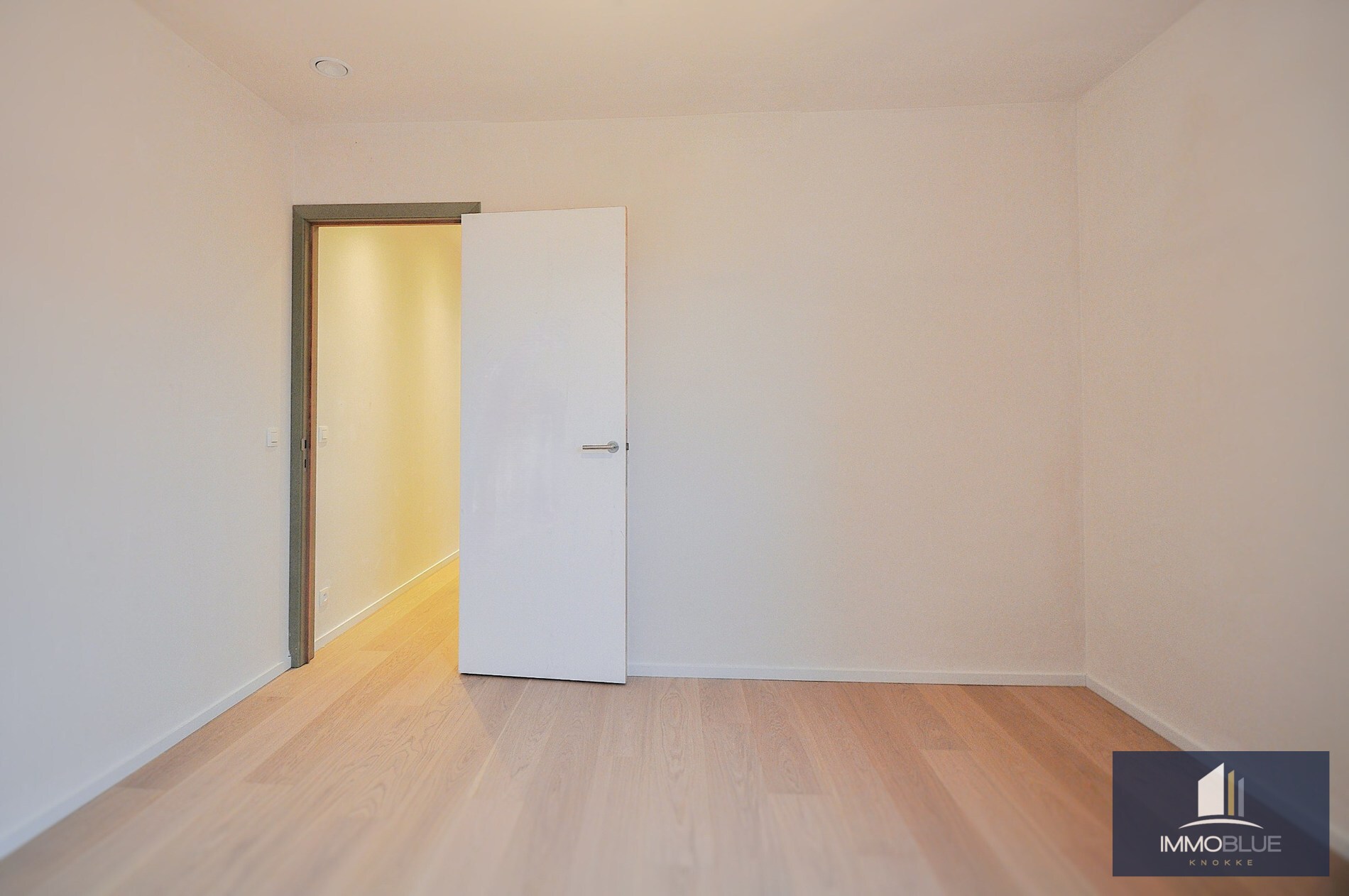 Nieuwbouw: Licht en modern nieuwbouwappartement met terras nabij Duinenwater. 