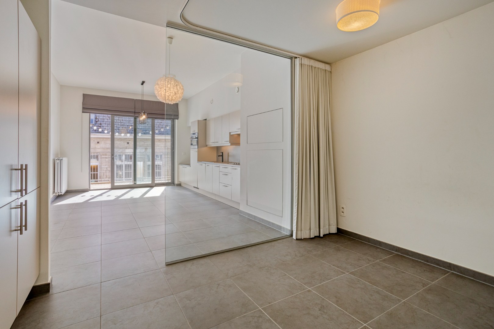 Studio met ruim terras, ondergrondse autostaanplaats en private kelderberging in Leuven! - EPC 60 kWh/m² - bewoonbare opp. 47 m² 