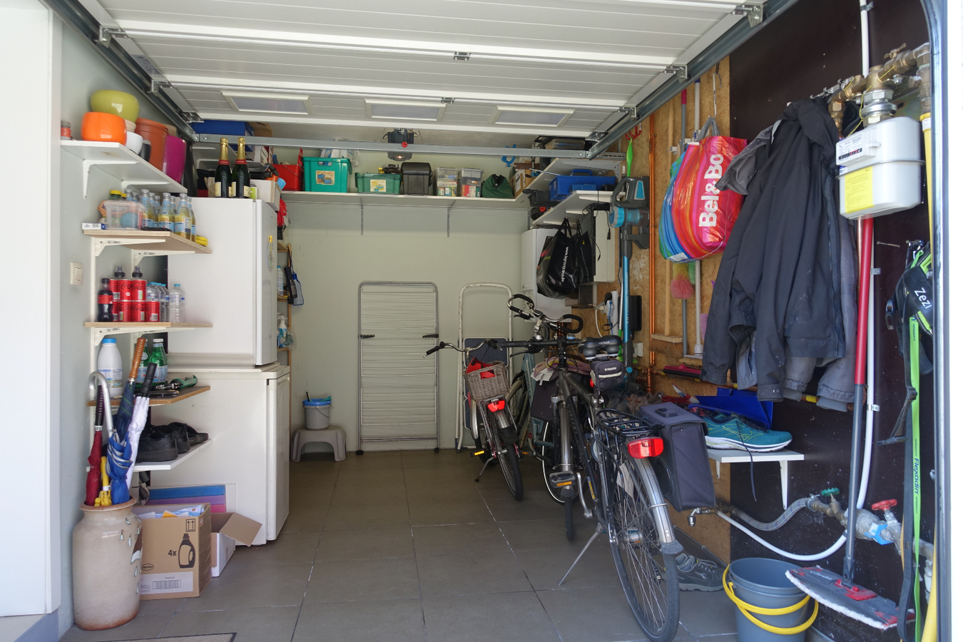 Instapklare woning met garage in centrum Zerkegem 