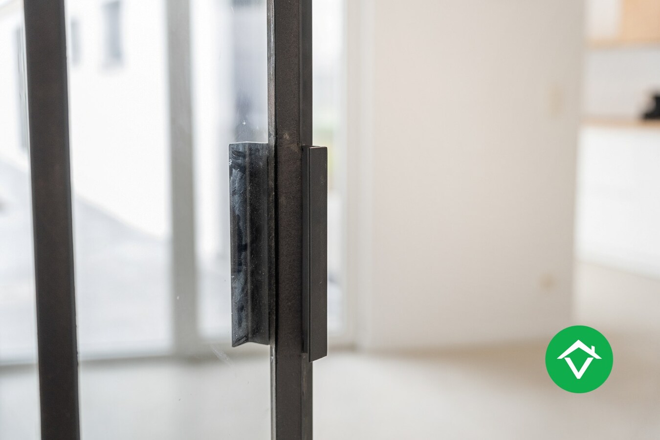 Volledig gerenoveerde woning (EPB B) met garage op topligging te Eernegem 