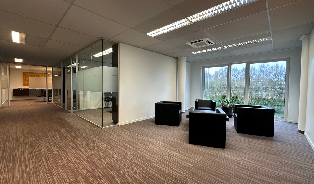 Kantoren te huur in Clinton Park te Roeselare