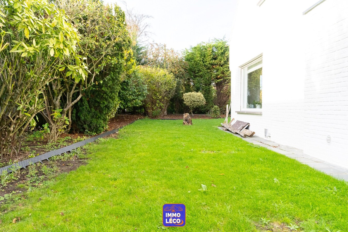 Villa semi "Plain-Pied" avec piscine, garage, carport et annexe pour profession libérale ! 
