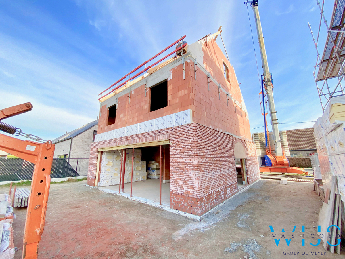 Prachtige ALLEENSTAANDE pastorijwoning te ASSENEDE ! 