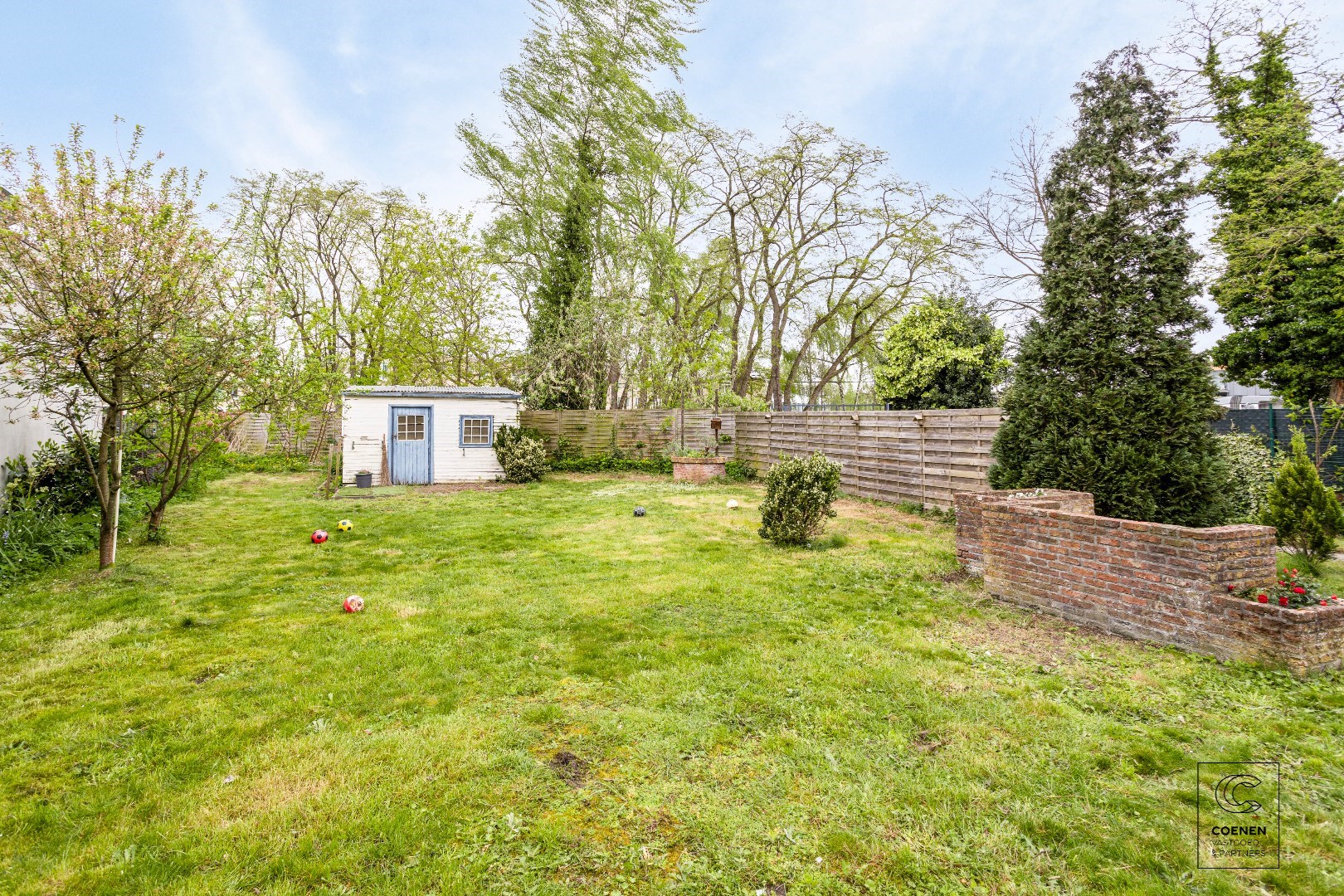 OPBRENGSTEIGENDOM bestaande uit twee appartementen en twee studio's op een perceel van 568 m2 gelegen op een uitstekende locatie te Hoboken 